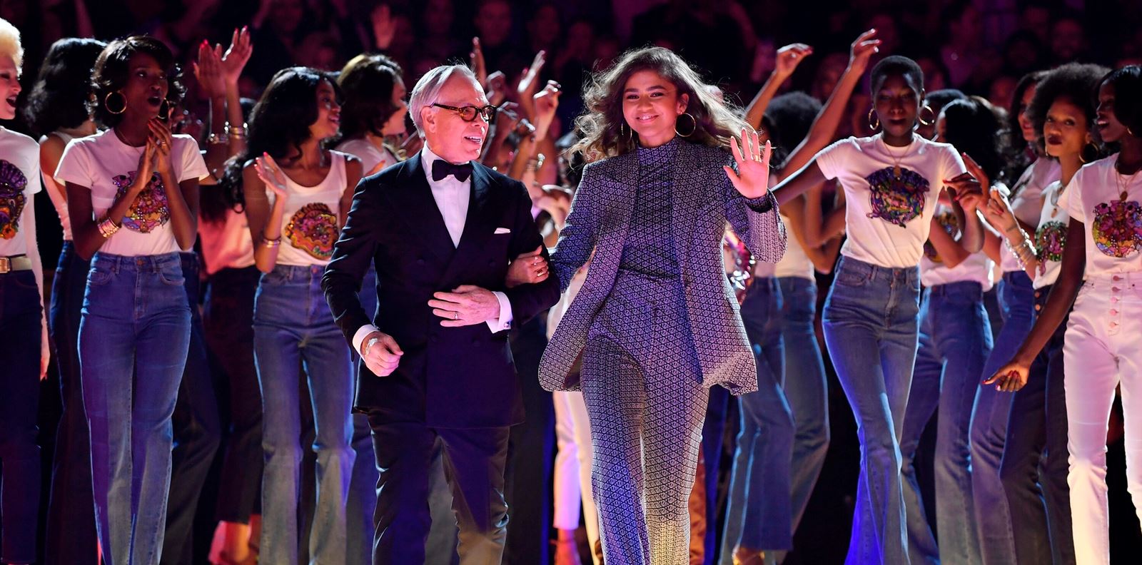 Гледайте на живо новото ревю на Tommy Hilfiger