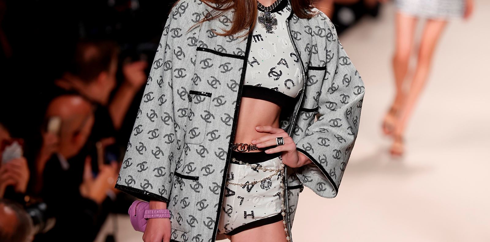 Логомания 2.0: Трендът, с който ще запомним 2021