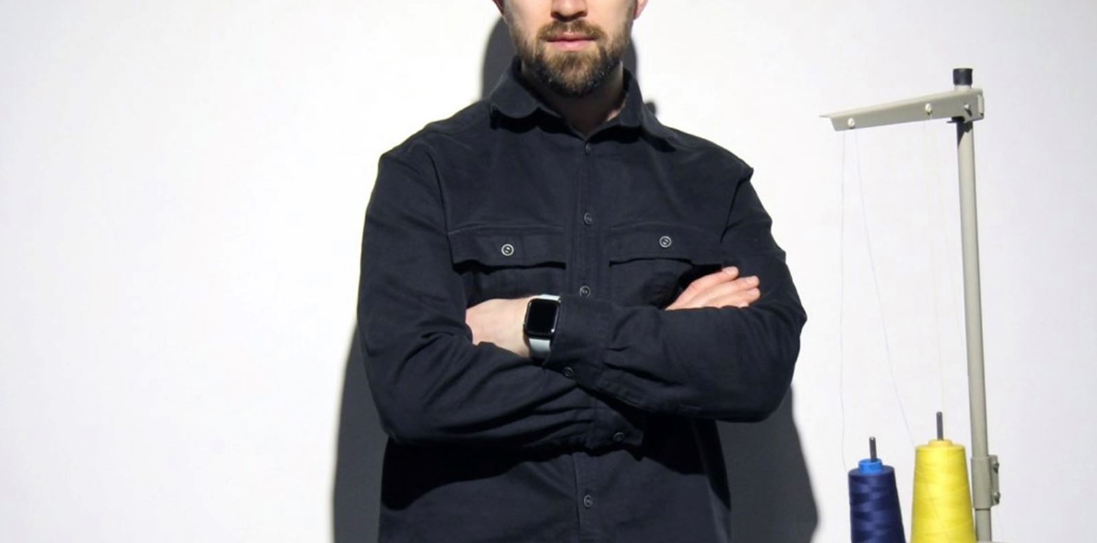 Дизайнерите Николай Божилов и Иван Донев на една модна сцена във Варна