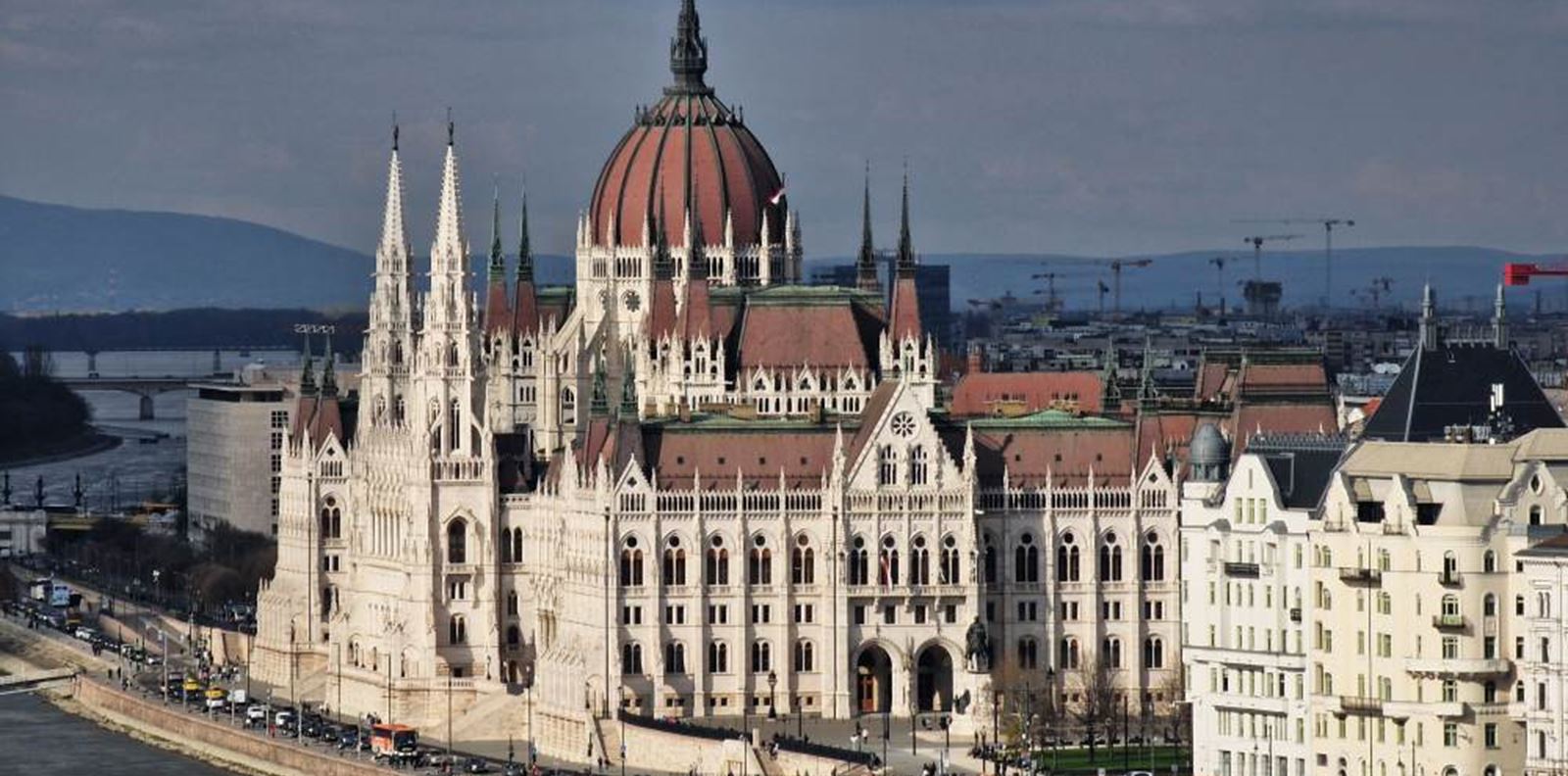Будапеща... като круиз с просеко по Дунава