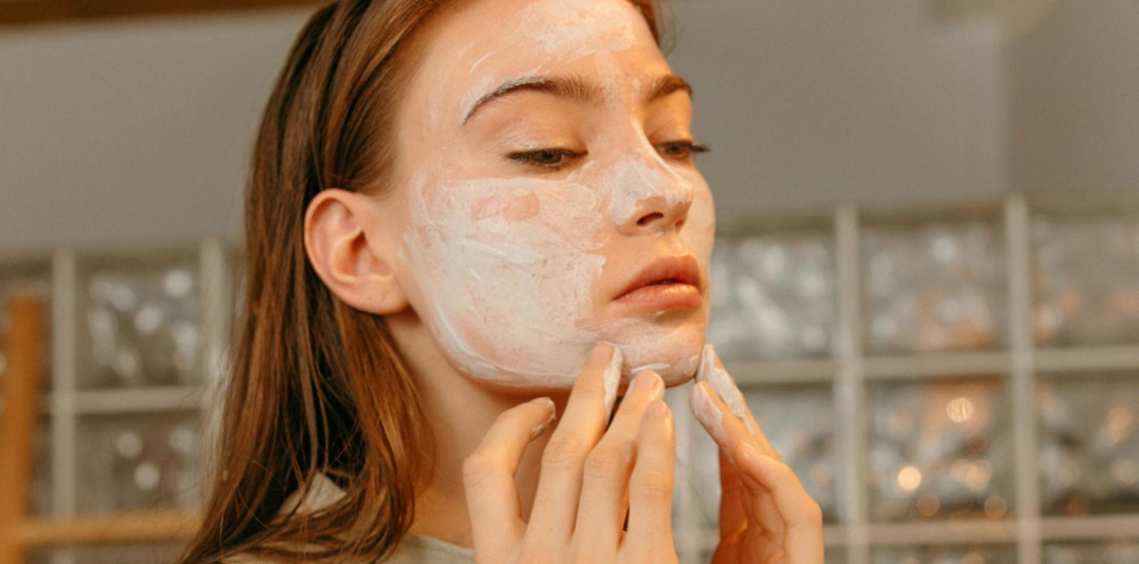 По-малко грим и повече естествена красота през лятото