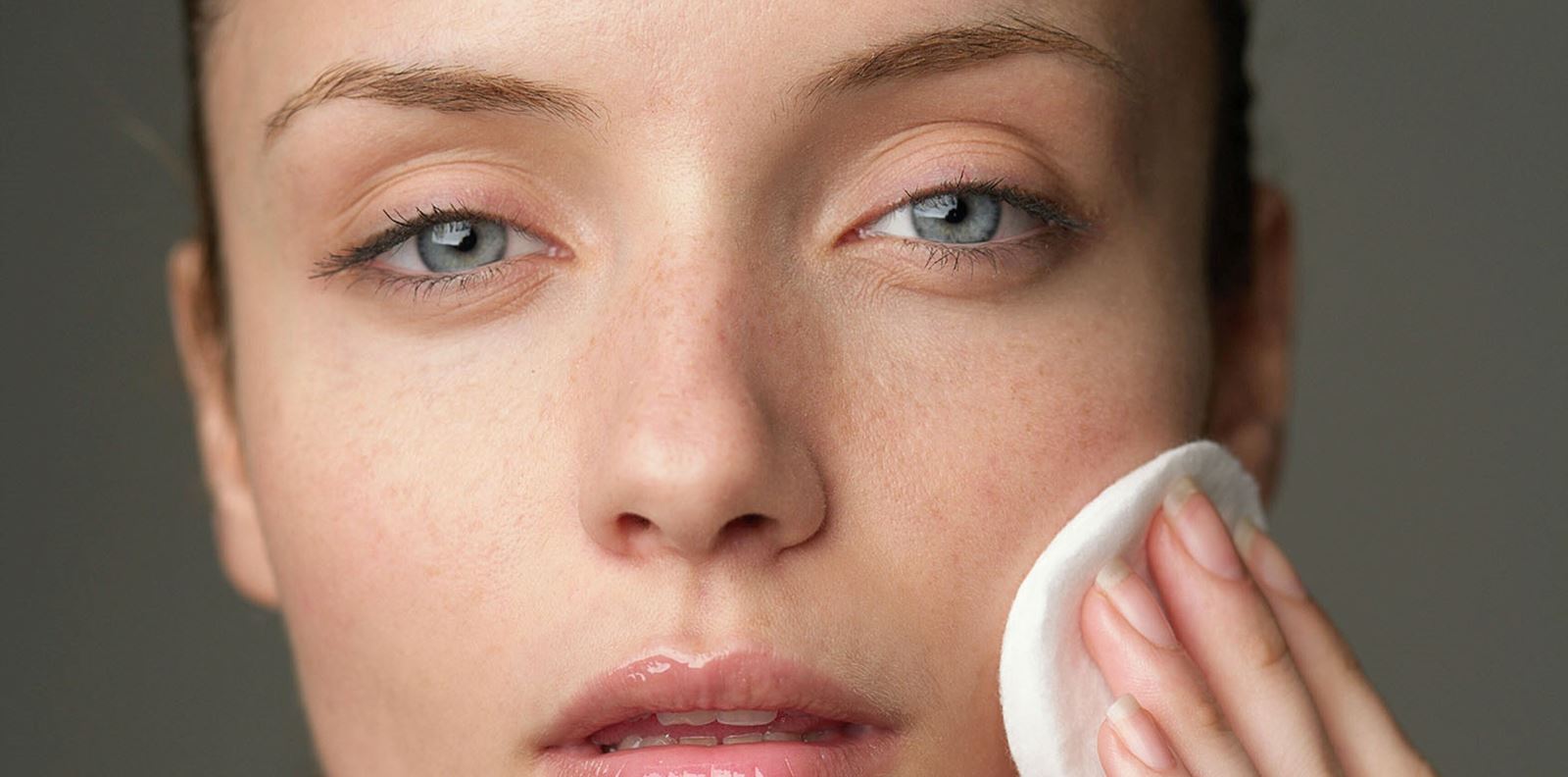 Правилното почистване може да промени кожата ви завинаги