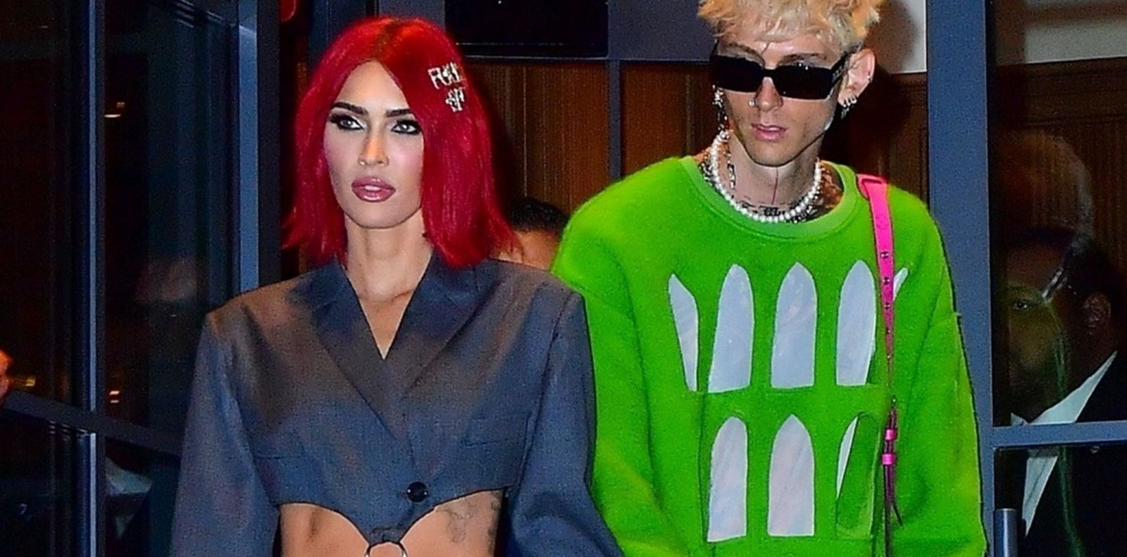 Меган Фокс отложи сватбата си