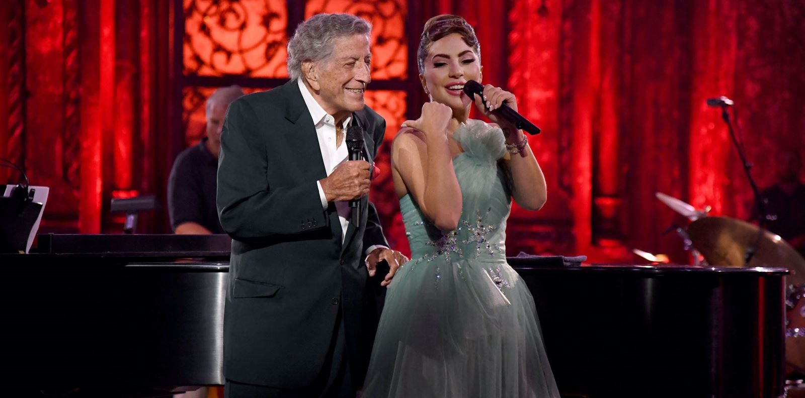 Лейди Гага и Тони Бенет ще ни подарят коледен концерт