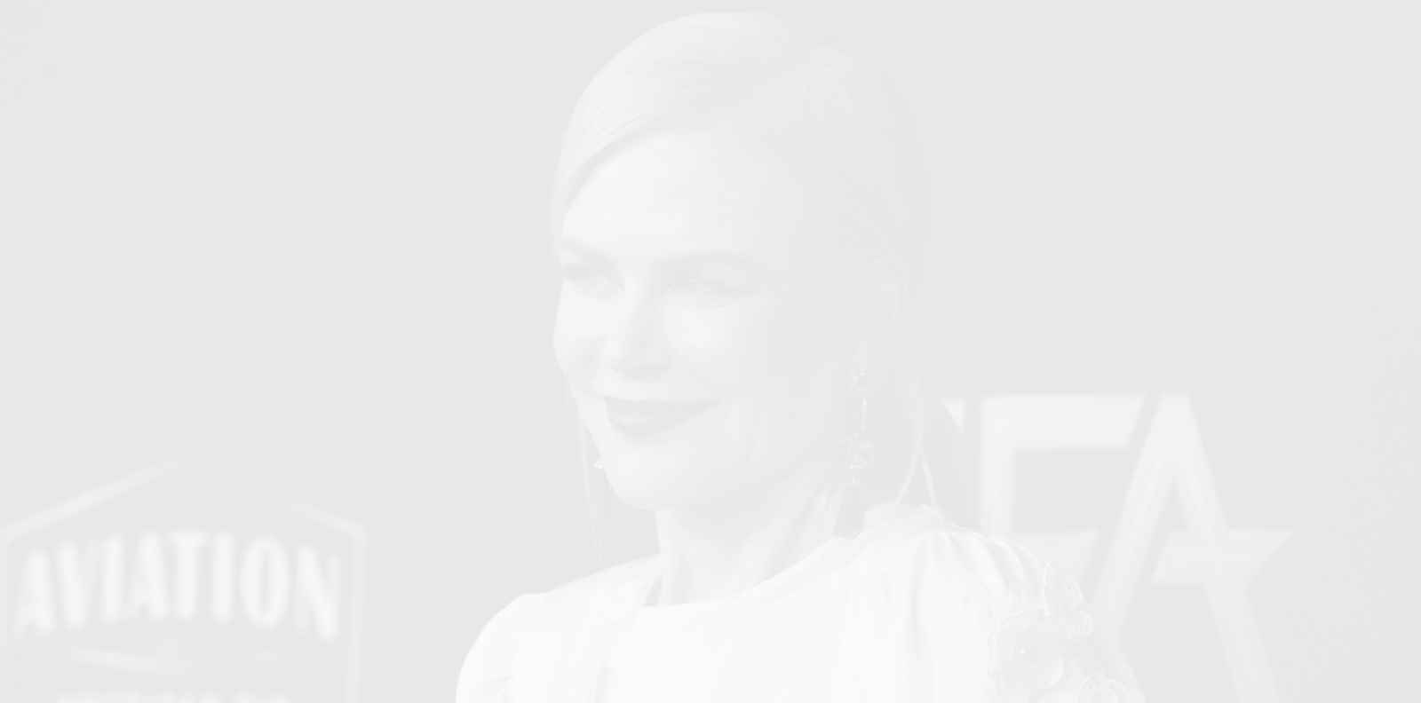 Бяло съвършенство: Никол Кидман на The Hollywood Film Awards