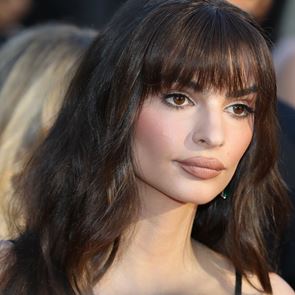 Емили Ратайковски се развежда