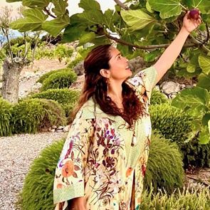 <em>Салма</em> <em>Хайек</em>: на 54 и без капка грим