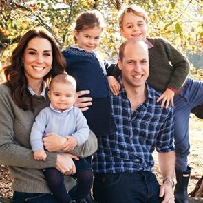 Коледната картичка на Кейт, Уилям и децата е тук