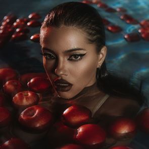 &lt;em>DARA&lt;/em> празнува рожден ден с предизвикателен проект