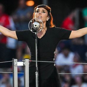 Заз се завръща &lt;em>в&lt;/em> &lt;em>България&lt;/em>