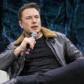 Илън Мъск официално е най-богатият човек в света