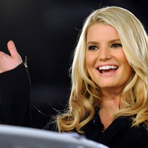 Джесика Симпсън издава автобиографична книга