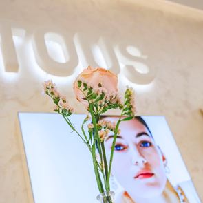 TOUS отпразнува 40 години от създаването &lt;em>на&lt;/em> емблематичното Мече