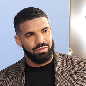 Дрейк събира колекция от чанти Birkin за своята бъдеща съпруга