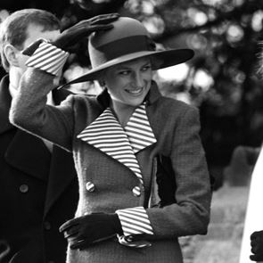 Уилям и Хари почитат паметта на принцеса Даяна навръх 23-тата годишнина от смъртта й