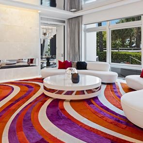 Цветното имение на Томи Хилфигър в Маями (ГАЛЕРИЯ