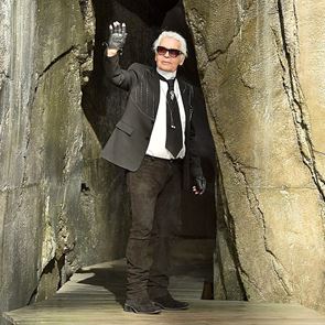 Disney+ работят върху поредица за живота на Карл Лагерфелд