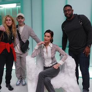 Бела Хадид се срещна с талантливи творци на Design Miami 2019