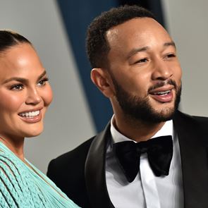 Криси Тейгън и Джон Леджънд ще стават родители за трети път