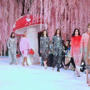 Приказната колекция на <em>Матю</em> <em>Блази</em> и Chanel