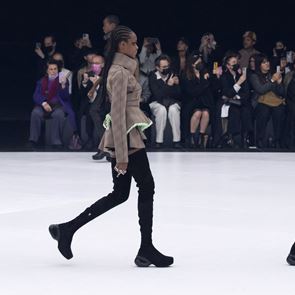 Матю Уилямс показа бъдещето на Givenchy