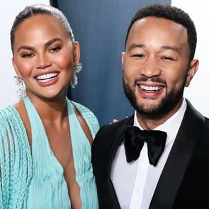 Джон Леджънд и неговата гледна точка за изненадващата бременност на &lt;em>Криси&lt;/em> &lt;em>Тейгън&lt;/em>