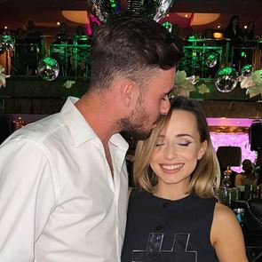 &lt;em>Антоанет&lt;/em> &lt;em>Пепе&lt;/em> се омъжи