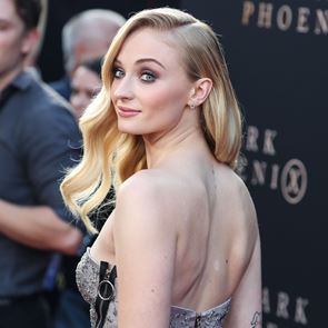 Софи Търнър разказва за първата си среща с &lt;em>Джо&lt;/em> &lt;em>Джонас&lt;/em>