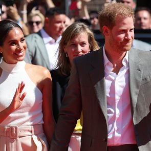 Принц &lt;em>Хари&lt;/em> и Меган Маркъл отново греят на червения килим