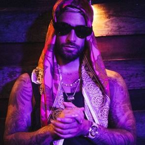 Малума с горещ нов сингъл и видео към него