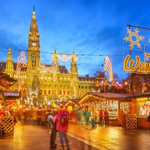 Най-красивите градове по време на празниците