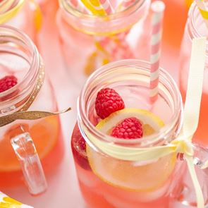 Лимонада с малини и мента