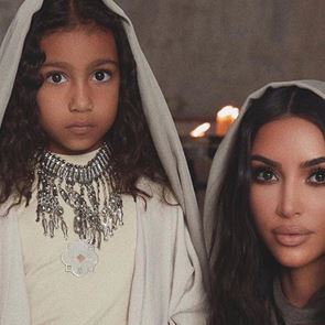 &lt;em>Ким&lt;/em> &lt;em>Кардашиян&lt;/em> се покръсти в Армения заедно с децата си: най-красивите снимки от церемонията