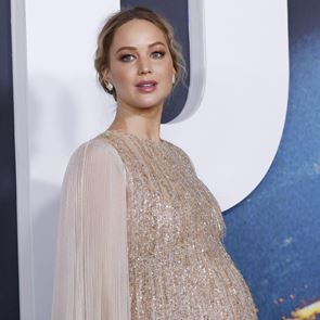 <em>Дженифър</em> <em>Лорънс</em> стана майка за първи път