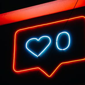 Instagram и Facebook спряха. Спира ли светът