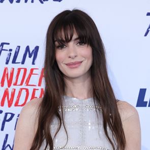 &lt;em>Ан&lt;/em> &lt;em>Хатауей&lt;/em> загубила бебе, докато играе бременна