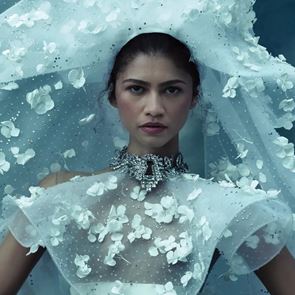 Зендая е звездата на VOGUE за САЩ и Великобритания