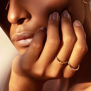 Как да се грижим за устните си през лятото