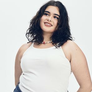 Барби Ферейра приема тялото си, но не мисли, че килограмите са тренд