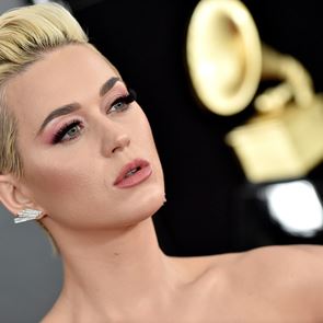 Кейти Пери - обвинена в сексуално посегателство