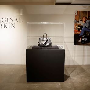 Първата чанта Hermеs Birkin бе продадена на търг за 8,2 млн. долара