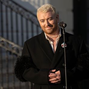 Сам Смит вече не се чувства неуверен в тялото си