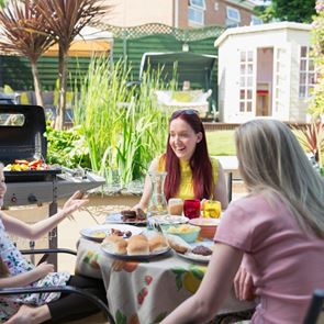 Отворени пространства: какво трябва да знаем при аранжирането на терасата или двора