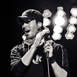 Енрике Иглесиас с &lt;em>концерт&lt;/em> през септември &lt;em>в&lt;/em> София