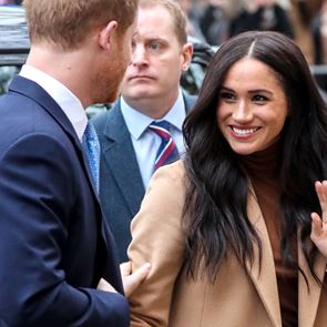 Меган и <em>Хари</em> се завърнаха към кралските си задължения