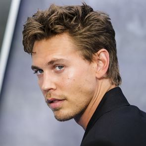 Остин Бътлър с впечатляваща трансформация за нов филм