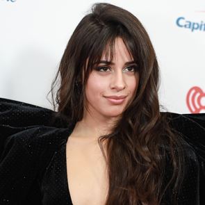 &lt;em>Камила&lt;/em> Кабейо взриви TikTok с body positivity видео