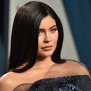 &lt;em>Кайли&lt;/em> &lt;em>Дженър&lt;/em> дари 1 милион долара за борбата с коронавируса