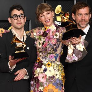 &quot;Грами&quot; 2021: Големите победители &amp; музикалните изпълнения