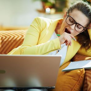 Защо непрекъснато се чувстваме уморени